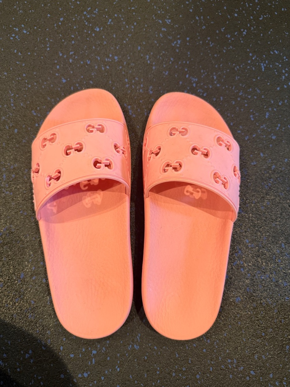 Gucci Coral Slide Sandals with Interlocking Cutout Detail